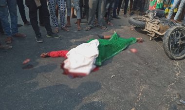 महुआ,  वैशाली से टिंकू कुमार की रिपोर्ट : पिकअप और मोटर साइकिल  की भिरंत में हुई मोटर साइकिल सवार युवक की घटना स्थल पर मौत